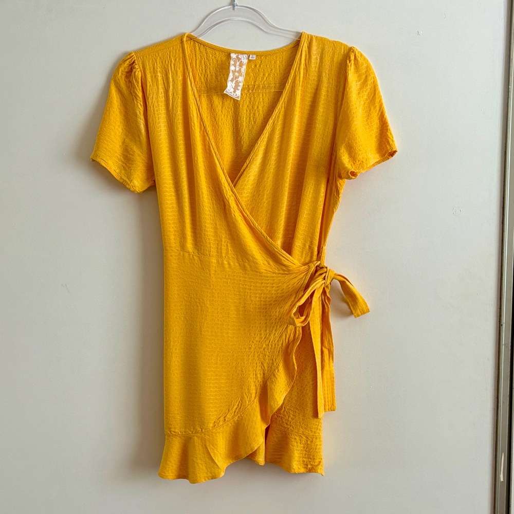 Sadie & Sage - Yellow Wrap Ruffle Edge Dress